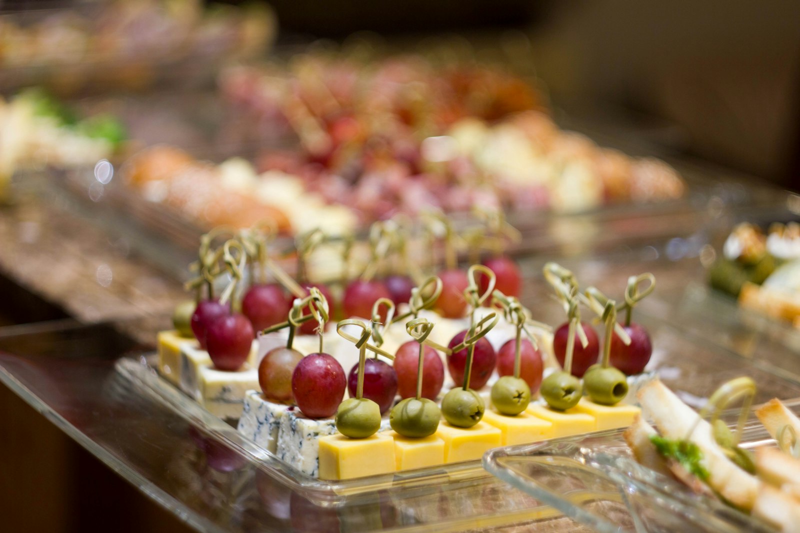 Cocktails & buffets